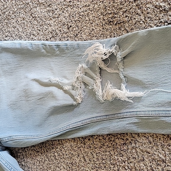 A&F Mom High Rise Jeans - Picture 5 of 5